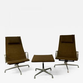 Mid-Century Modern Charles & Ray Eames Swivel Chairs, Ottoman, Seating Group (1 of 9)