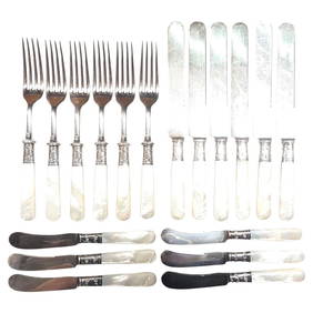 Landers, Frary and Clark Aetna Works Fish Set Sterling Silver W/ Mother (1 of 18)
