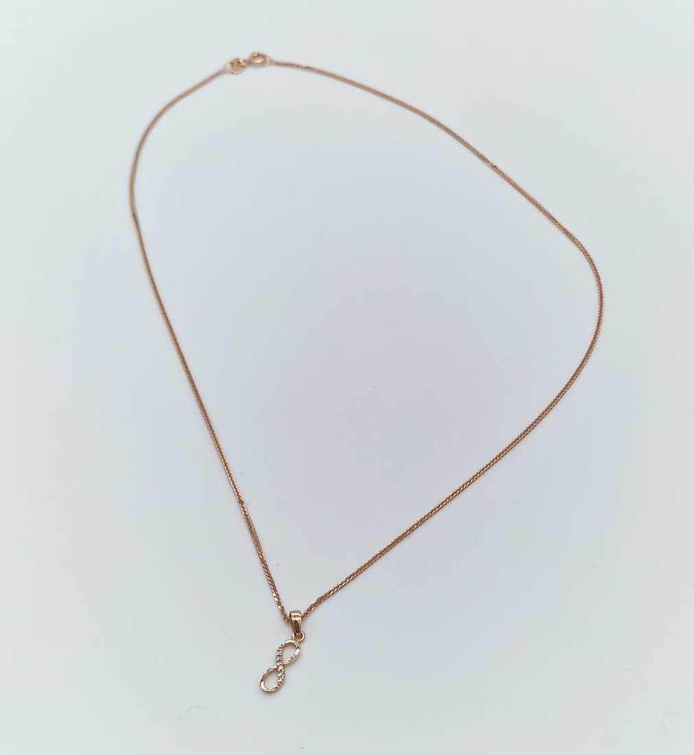 rose gold 18 kt necklace with "infinity" pendant with 3 diamonds (1 of 5)