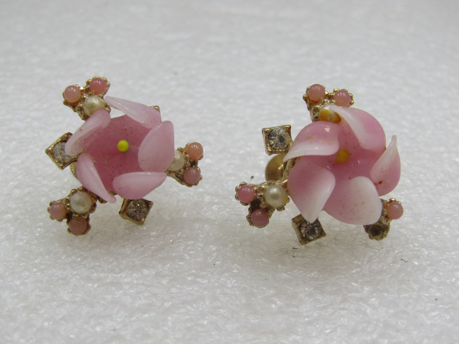 Vintage Gold Tone Aurora Borealis Rhinestone Floral Earrings, Clip, 1960''s (1 of 4)