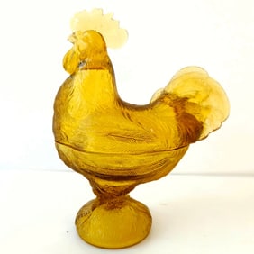 Westmoreland Amber Colored Rooster Hen on the Nest circa 1960