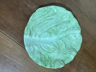 Wannopee Lettuce Leaf Majolica Plate