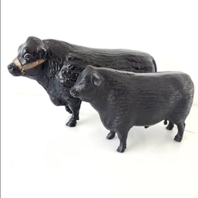 Breyer & Hartland Black Angus Bulls