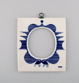 Royal Copenhagen annual frame from 1970 (large) with hanger in sterling silver by A. Michelsen.