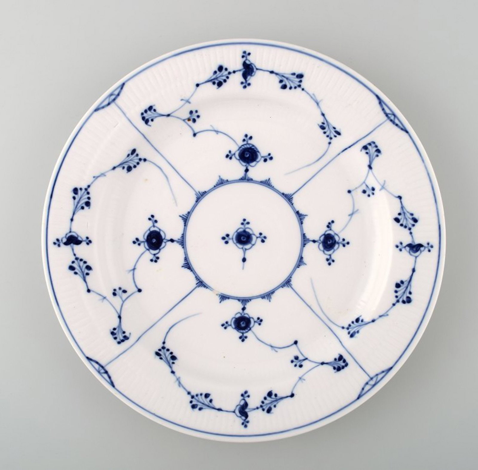Rare and antique Royal Copenhagen Blue fluted large round platter. Early 19 c. (1 of 4)