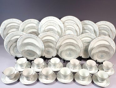 VINTAGE NORITAKE CAROLYN Dinner SET 12 cups Plates Silver Platinum PERFECT