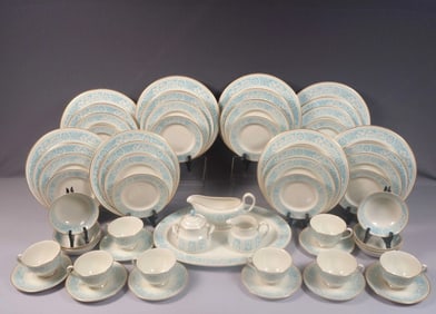 Royal Doulton Hampton Court DINNER set Cup Plate Platter England 60 pc