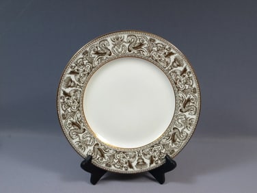 Wedgwood FLORENTINE BLACK Diner Plate England W4312 Bone China