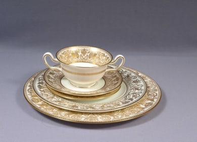 Wedgwood FLORENTINE GOLD PLACE SETTING Dinner Salad Bread Bowl England W4219