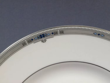 Wedgwood AMHERST Salad Luncheon Plate Silver Platinum England VINTAGE England