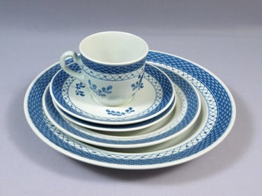 ROYAL COPENHAGEN Tranquebar Blue PLACE Setting Dinner Salad Cup Aluminia Newer