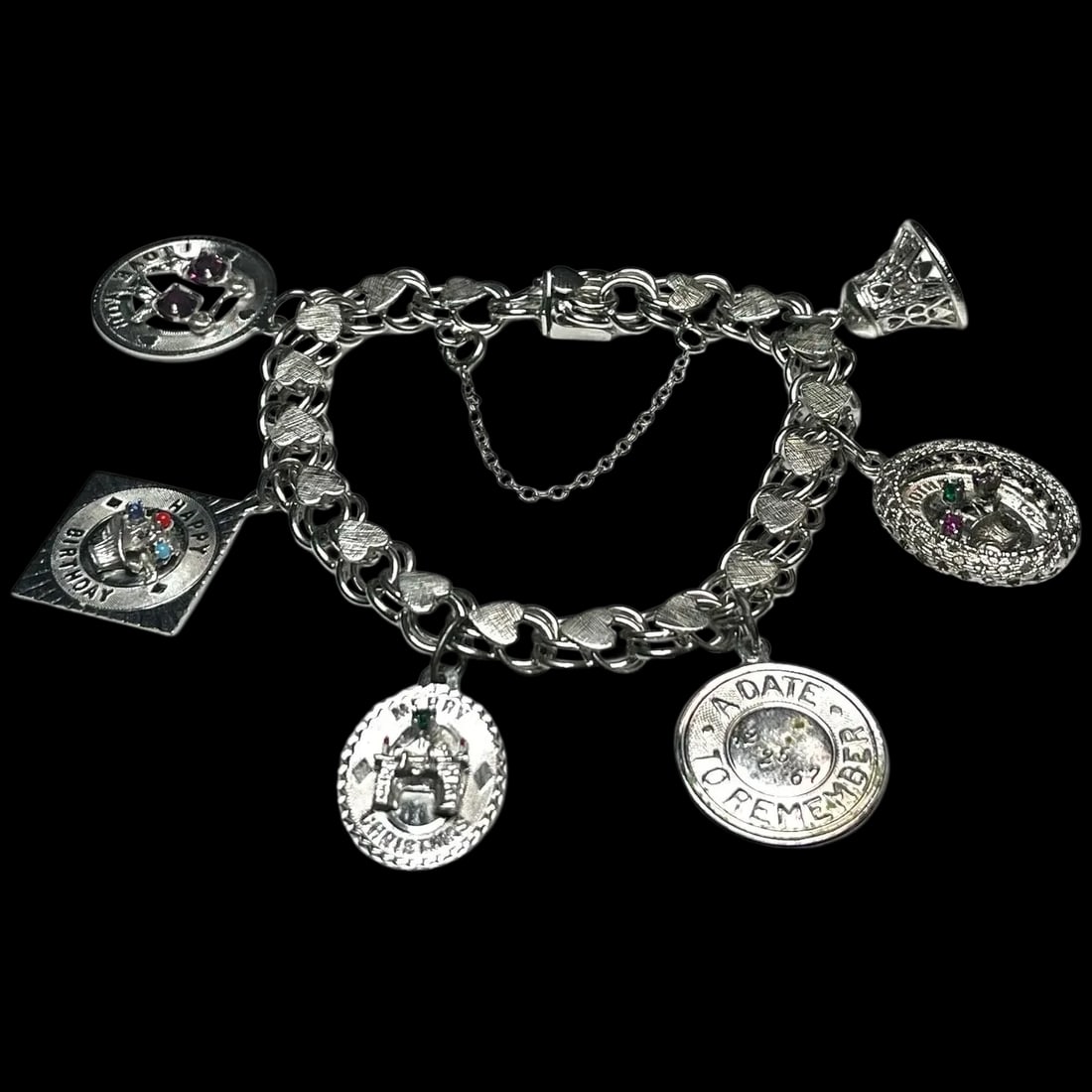 Vintage Sterling Silver Heart Charm Bracelet -Mother, Birthday, Christmas: Title: Vintage Sterling Silver Heart Charm Bracelet -Mother, Birthday, Christmas Description: Vintage Sterling Silver Heart Charm Bracelet Bracelet Hallmarked: Elco Sterling Charms Hallmarked: To Moth