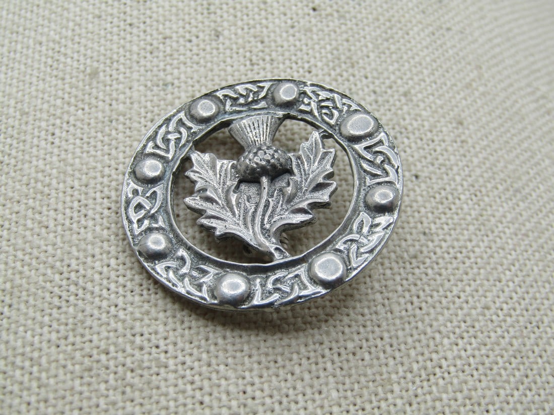 Vintage Scottish Thistle Brooch, 1960's,  1.25" (1 of 5)