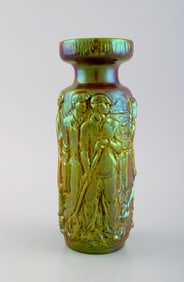 Art deco Zsolnay vase in glazed ceramics modeled with workers. Beautiful luster glaze. 1920s / 30s.
