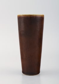 Rörstrand vase in glazed ceramics. Beautiful glaze in brown shades. 1960s.