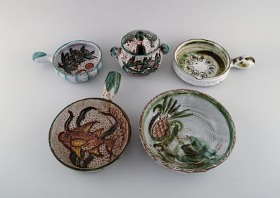 Bowl, lidded jar and three crème brûlée bowls with handles in hand-painted glazed