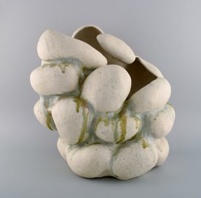 Christina Muff, Danish contemporary ceramicist (b. 1971). Hand modeled sculptural vase of stoneware