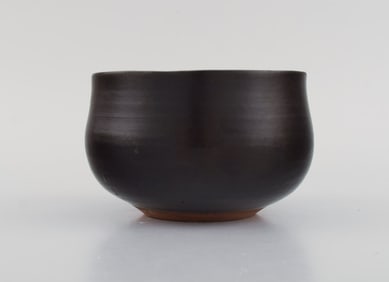 Ole Bjørn Krüger (1922-2007), Danish sculptor and ceramicist. Unique bowl in glazed