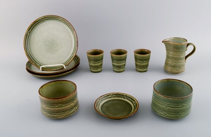 Jens H. Quistgaard (1919-2008) for Bing & Grøndahl. 10 parts Rune coffee service in glazed