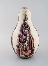 Charles Catteau (1880-1966) for Boch Freres Keramis, Belgien. Large art deco ceramic vase in