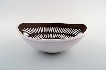 INGRID ATTERBERG Bowl for UPSALA EKEBY of SWEDEN.