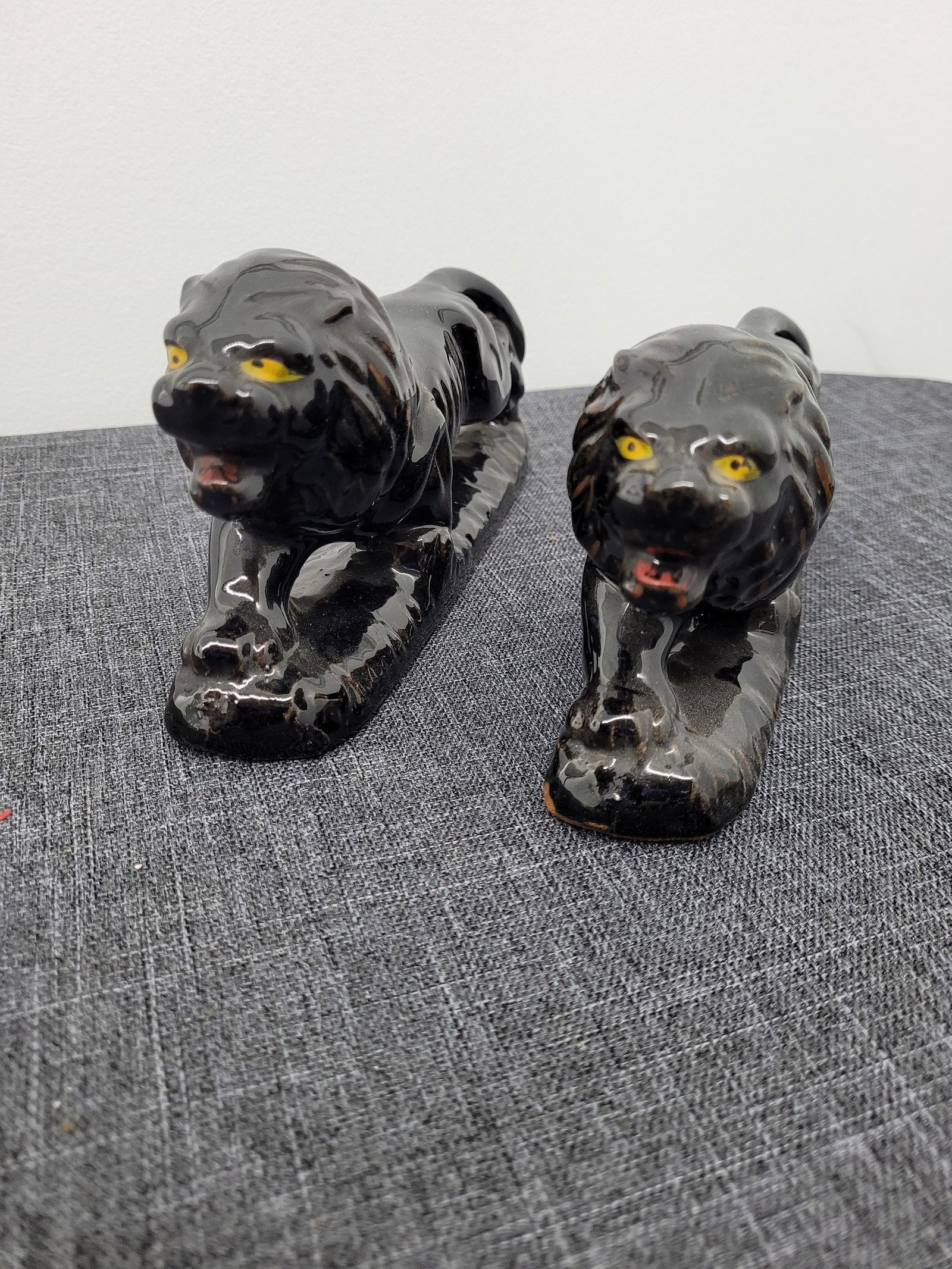 Vintage Redware Lion Figurine from Japan Animal red ware Ceramic Ware Art: 2 Vintage Black Lion Redware Figurine from Japan Animal red ware Ceramic Ware Art Measures 7.5"L x 4.75"W Signed Japan and numbered N551-4/1 Thank You Reserve: $85.00 Shipping: Domestic: