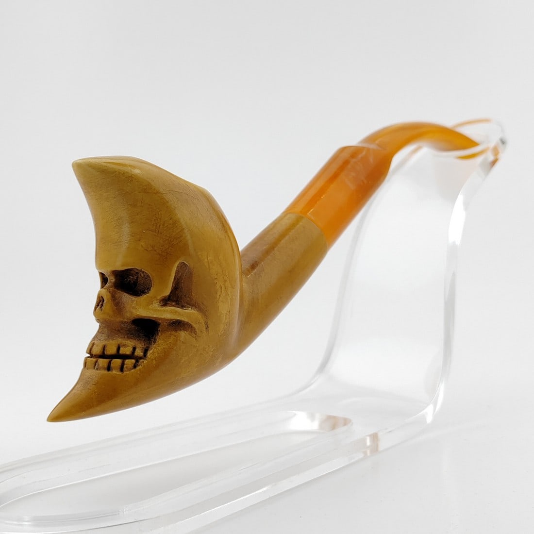 Moon Skull Meerschaum Pipe (1 of 9)