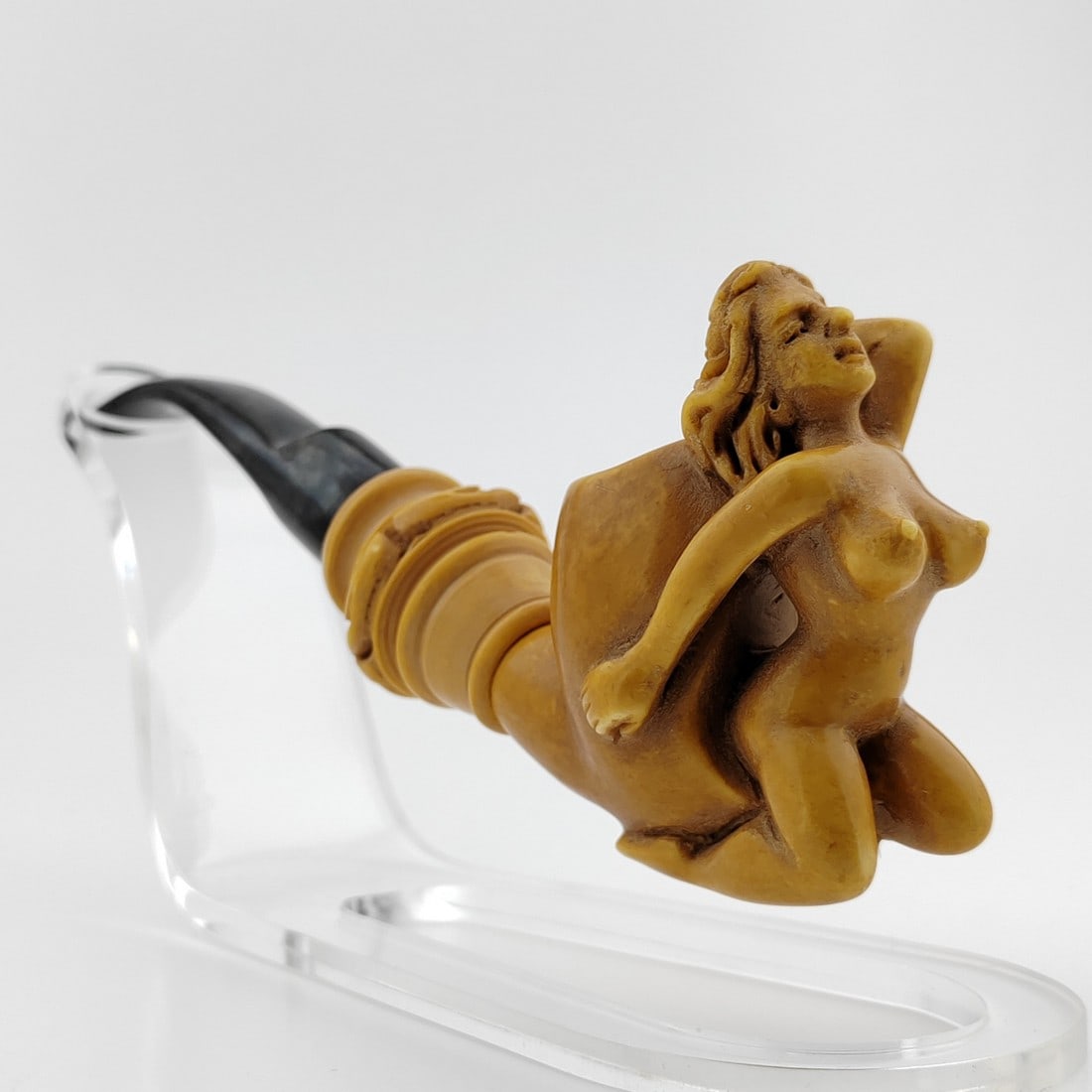 Lady Meerschaum Pipe (1 of 9)