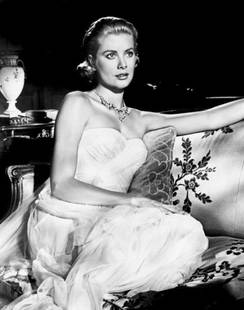 Grace Kelly In To Catch A Thief' Alfred Hitchcock Film Oversize Silver Gelatin Unframed: Description 'Grace Kelly In To Catch A Thief' Alfred Hitchcock Film Oversize Silver Gelatin Unframed TO CATCH A THIEF, Grace Kelly, 1955 / Everett Collection. unframed silver gelatin print 20x24