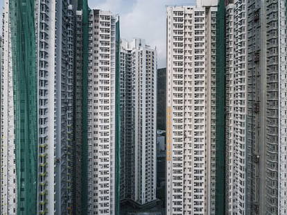 Hong Kong High Rise Buildings ' Oversized C Type: Description ' Hong Kong High Rise Buildings ' Paper size 20 x 30 inches / 51 x 76 cm unframed OTHER SIZES OF THIS PRINT ARE AVAILABLE 12 x 16 16 x 20 20 x 24 Additional dimensions information: 