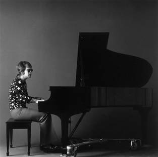 Elton John ' By Jack Robinson Oversized Pigment Fine Art Baryta: Description ' Elton John ' by Jack Robinson 7th November 1970: Full-length portrait of British-born musician Elton John playing a black grand piano while wearing sunglasses, a long-sleeved shirt