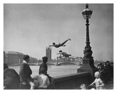 Thames Divers 20x24" Silver Gelatin Fibre Print: Description Thames Divers 20x24" Silver Gelatin Fibre Print Two divers jumping off the Embankment into the River Thames in London, near Westminster Bridge. (Photo by H F Davis/Getty Images) 