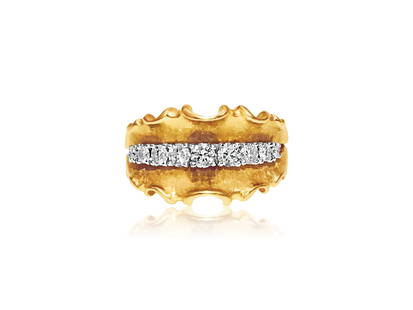 14K Yellow Gold, 1.10 Carat VINTAGE White Diamond Ring.: 14K Yellow Gold. TCW of Diamonds: 1.10 Carats (9 Diamonds). Weight: 5.66 Grams. VS Clarity & F color diamonds. Setting: Prong. Beautiful diamonds, great luster. Reserve: $2,750.00 