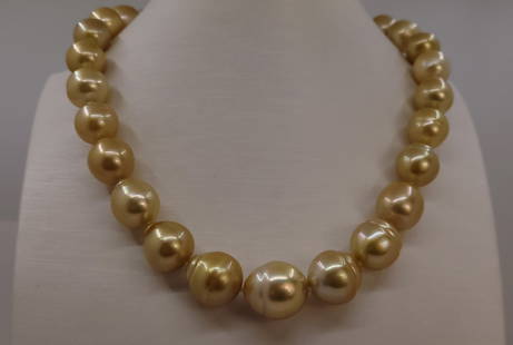 Necklace PSL Certified Australian South Sea Pearls - Huge Size - 12.0x16.0mm: Title: Necklace PSL Certified Australian South Sea Pearls - Huge Size - 12.0x16.0mm Description: This necklace is in the category of the strongest Teri according to the tested results and the P.S.L cr