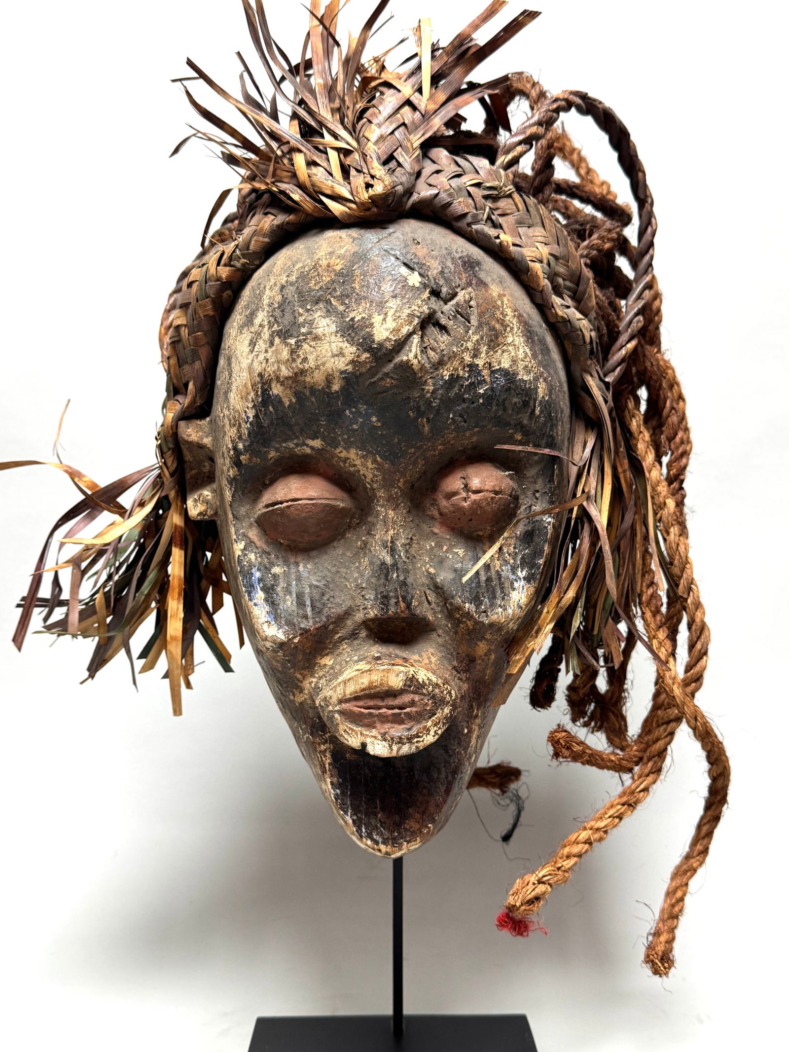 Chokwe - Mwana Pwo mask - Angola (1 of 9)