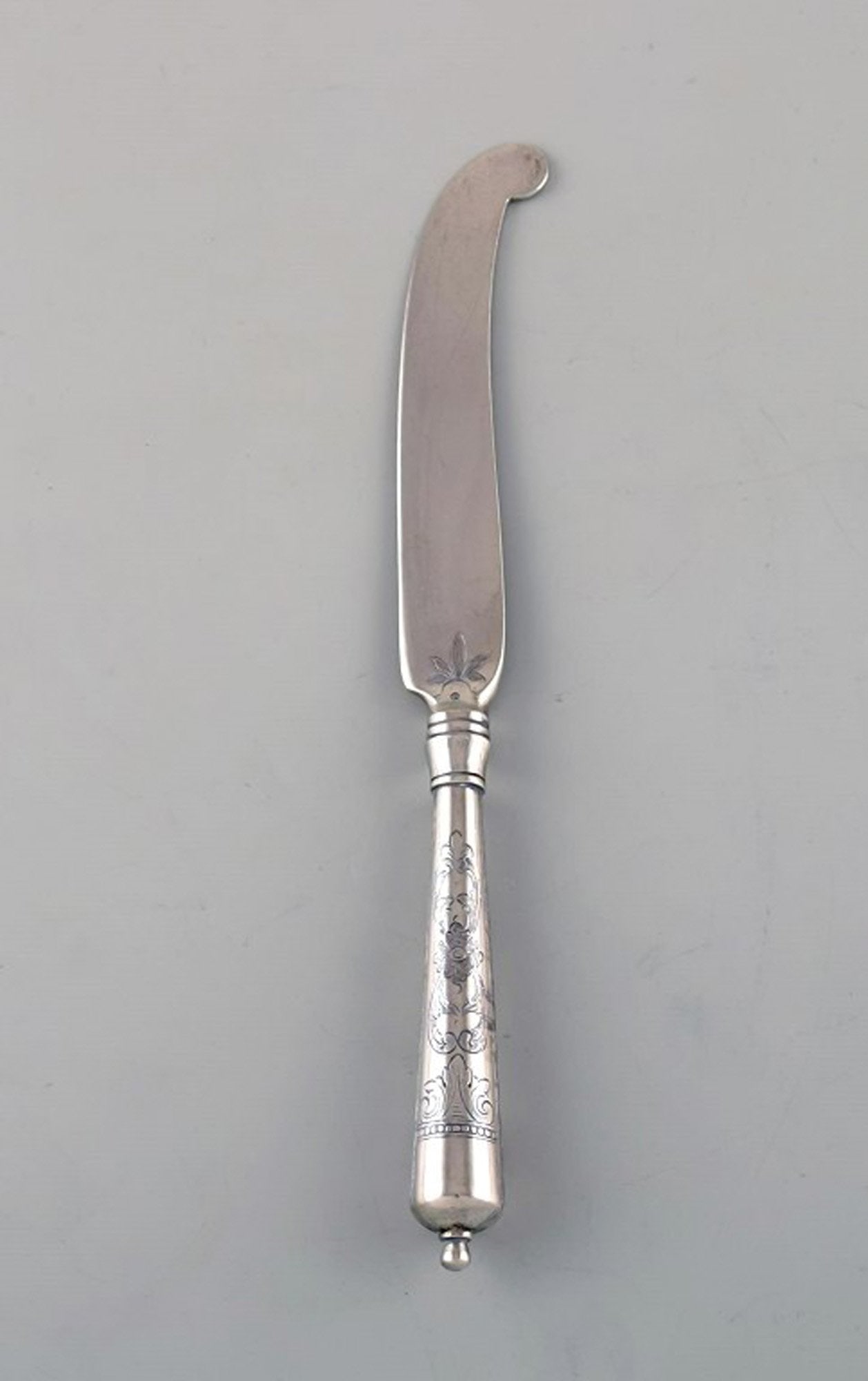 Danish silversmith. Antique knife in silver (830) with flower chisels. Dated 1915-20.: Title:Danish silversmith. Antique knife in silver (830) with flower chisels. Dated 1915-20. Description:Danish silversmith. Antique knife in silver (830) with flower chisels. Dated 1915-20. Length: 19