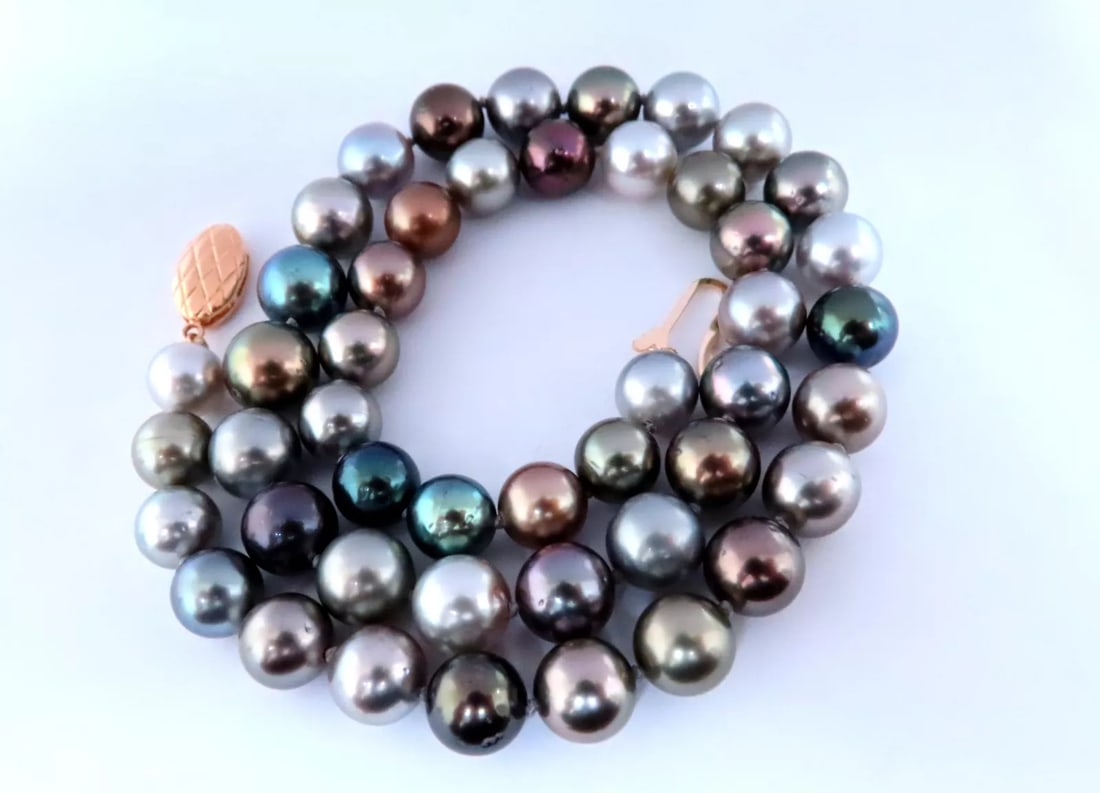 Natural Saltwater Tahitian Pearl Necklace GIA Certified Pinctada No Treat 12641: Title Natural Saltwater Tahitian Pearl Necklace GIA Certified Pinctada No Treat 12641 $4,000.00 PRODUCT DESCRIPTION GIA Certified Natural Tahitian Pearls Necklace Report #6234076013 Stating No indicat