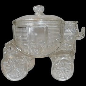 Vintage 1970’s L. E. Smith Glass Stagecoach with Lid Candy Dish