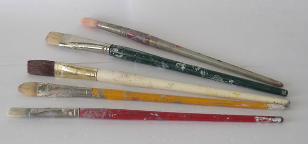 Group of vintage artist's paint brushes.
