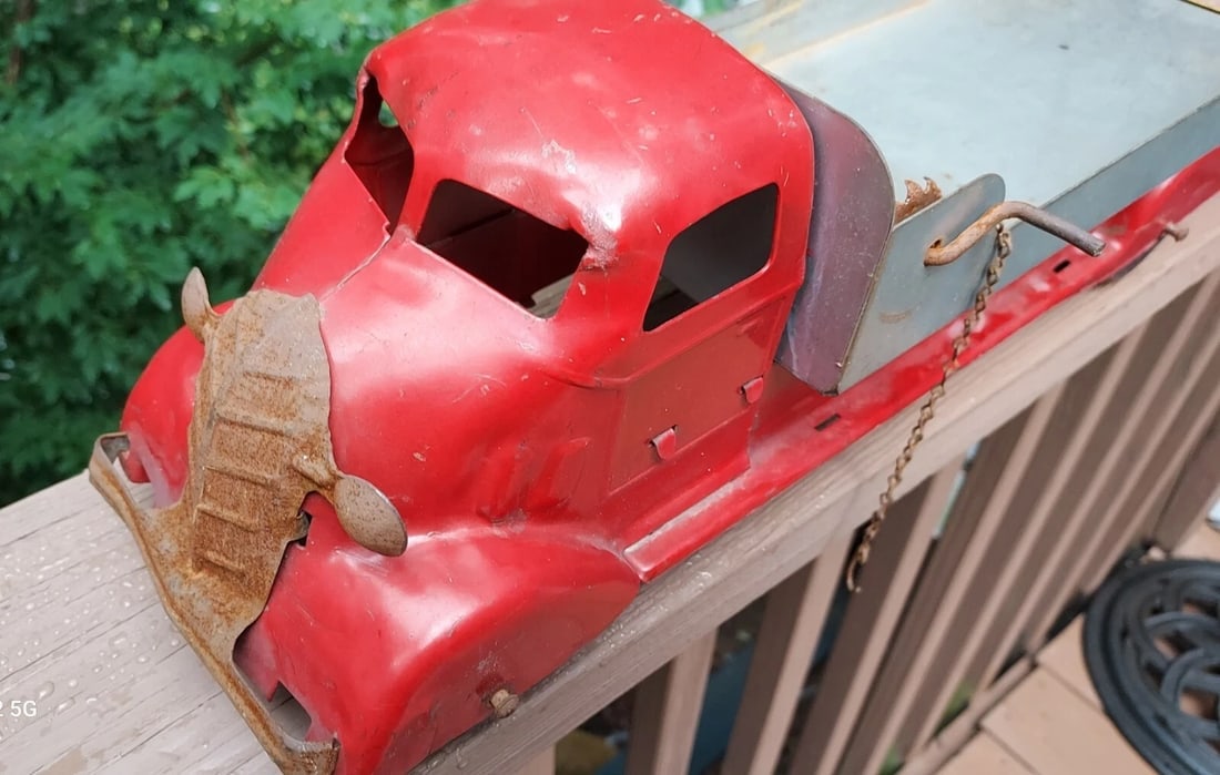 Pressed Steel truck Car Loader Original Paint Awesome Grill (1 of 5)