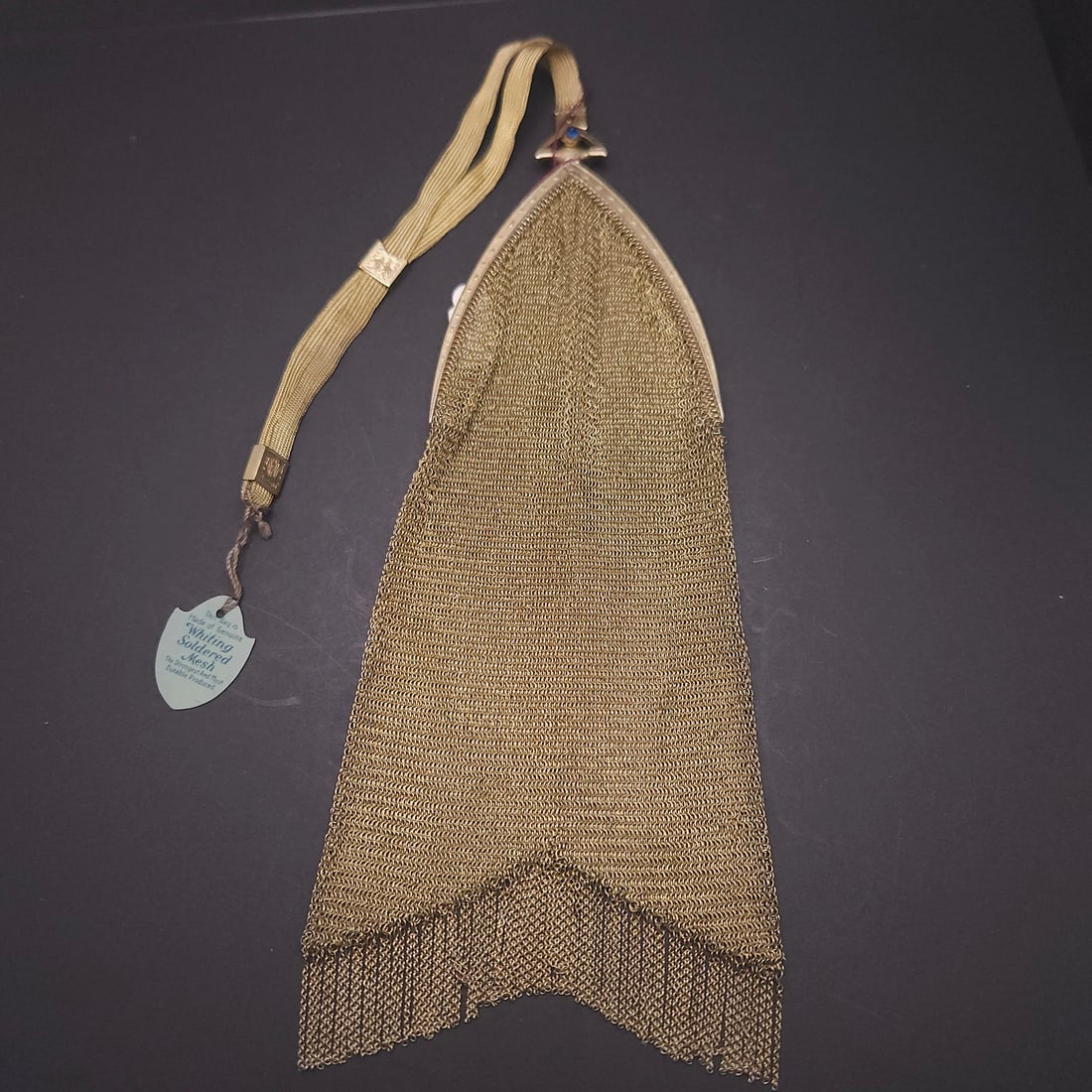 Whiting & Davis Art Deco Gold Tone Soldered Mesh Purse 1921: Title: Whiting & Davis Art Deco Gold Tone Soldered Mesh Purse 1921 Description: Whiting & Davis Art Deco Gold Tone Soldered Mesh Purse Stamped Pat’d Feb 1921 Handle measures 7” Purse measu