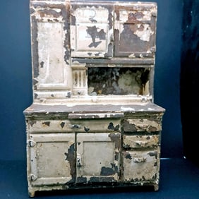 Arcade Boone Freeport, Cast Iron Doll House Hoosier Kitchen Cabinet circa 1920's