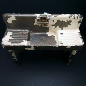 Arcade 1:12 Scale Cast Iron Kitchen Farmers Sink circa 1920'