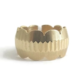 Wide Scalloped Etched Band Ring in 14K Yellow Gold, Size 5.75, 10 mm, 7.40 Grams