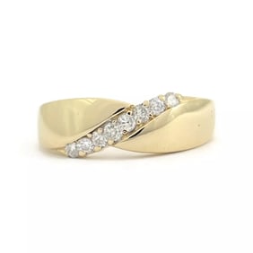 Men's Diagonal Slant Diamond Band Ring 14K Yellow Gold, .20 CT, 4.54 Gram
