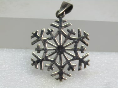 Vintage Sterling Snowflake Pendant, 1980's-1990's