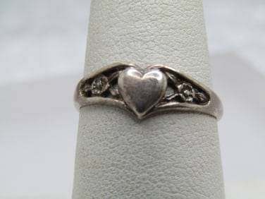Vintage Sterling Floral Heart Ring, SZ. 7.75. 1960's-1970's