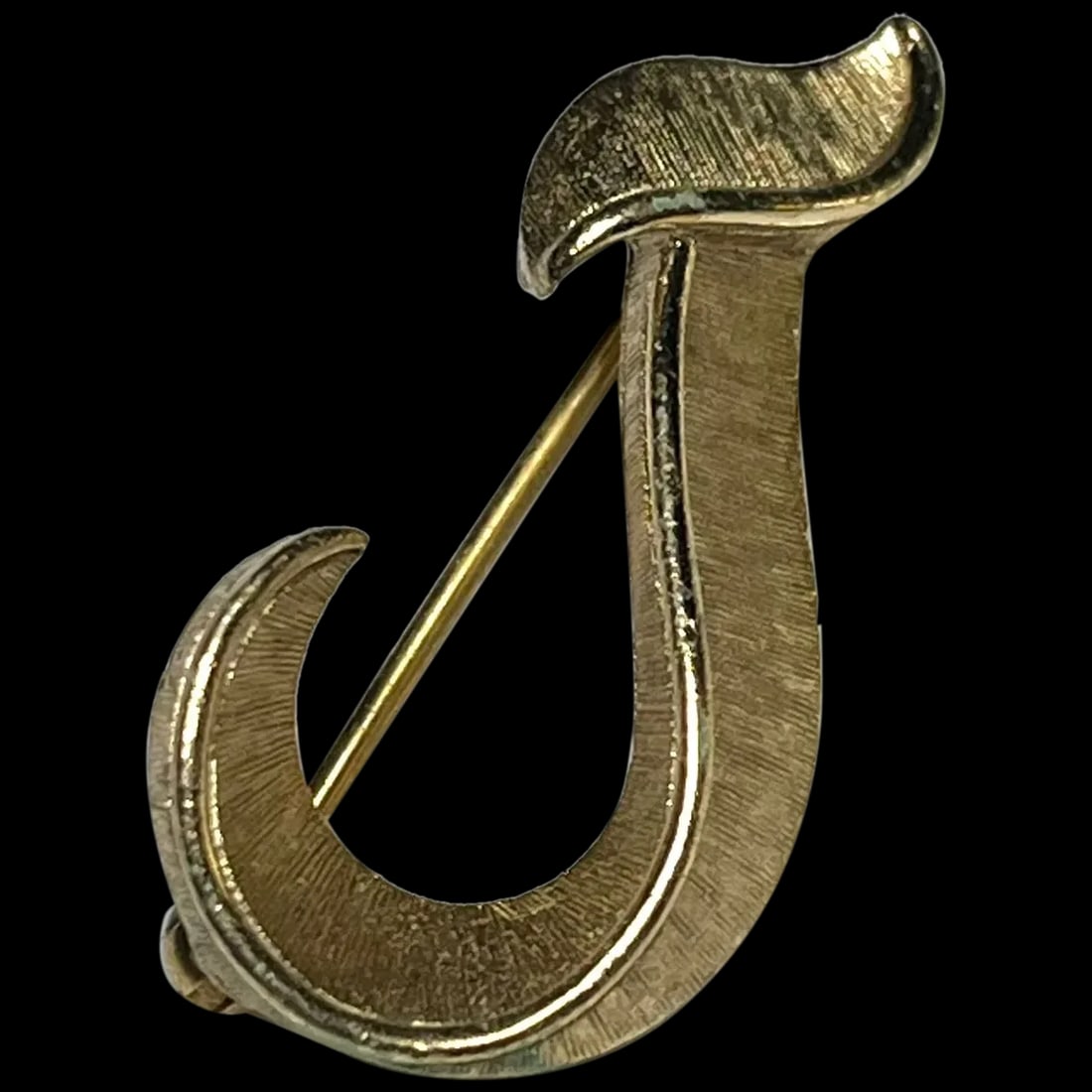 Vintage Crown TRIFARI Letter J Initial Brooch: Title: Vintage Crown TRIFARI Letter J Initial Brooch Description: Vintage Crown TRIFARI Letter J Initial Brooch Hallmarked Crown Trifari Weighs 4.1 grams Measures Approx. 1.25 x .75 inches Date/Period