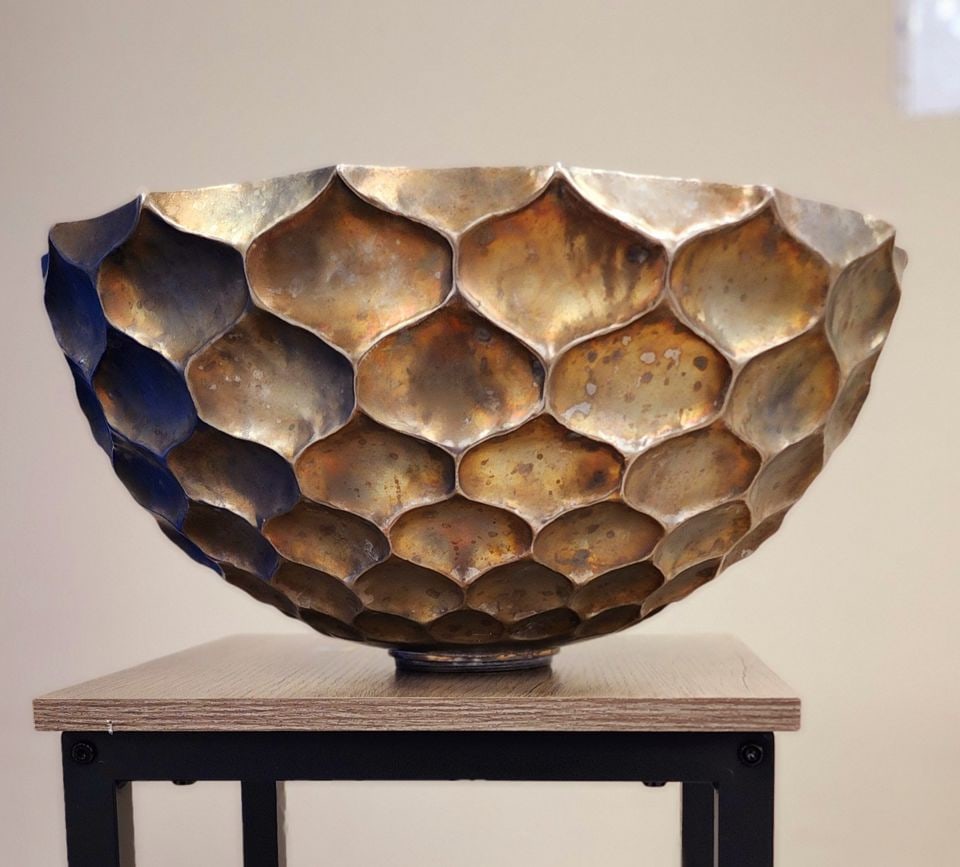 Large vintage sculptural metal bowl w/ beautiful tarnished look and bold honeycomb design: Large vintage sculptural metal bowl w/ beautiful tarnished look and bold honeycomb design. Possibly Asian Origin. Reserve: $200.00 Shipping: Domestic: Shipping rates are determined by destination Inte