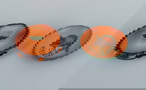 Ipsen's, Denmark. Two small bowls with glaze in orange-green shades.: Ipsen's, Denmark. Two small bowls with glaze in orange-green shades. Model numbers 235 and 275. 1920s/30s. In excellent condition. Marked. Tallest bowl measures: D 10.5 x H 5.5 cm. Reserve: $168.00 Sh
